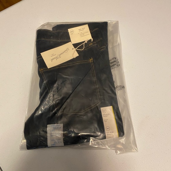 Universal Thread jeans - Picture 2 of 5